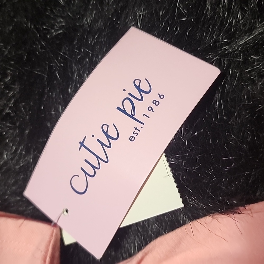 Adorable Cat Print Baby One Piece Set. Brand New With Tags & Hanger. - Picture 6 of 7
